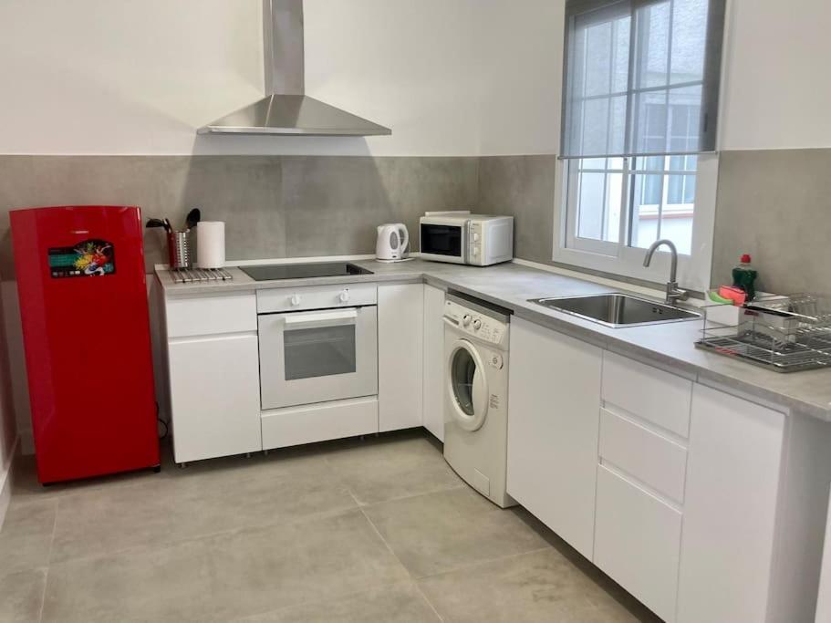 Acogedor Apt 6Pax 3Bdr 2Bth - Cozyhomesevilla5 Bagian luar foto